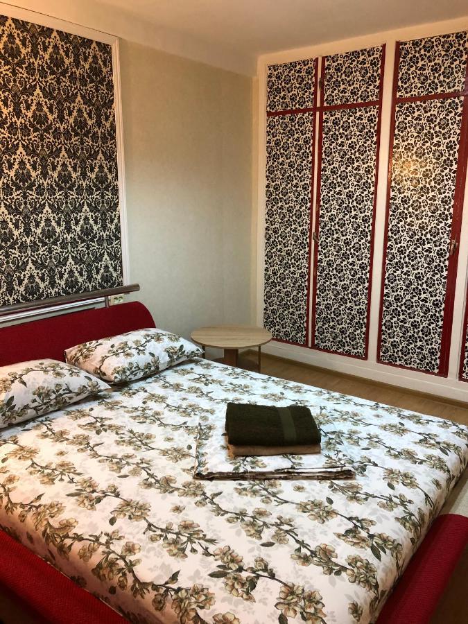 Kyiv Apartment In Pechersk On Oleksandra Kopylenko Kültér fotó